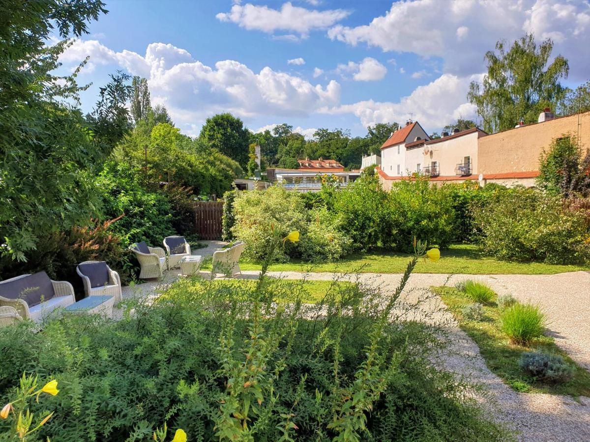 Garden Castle Apartment Prague