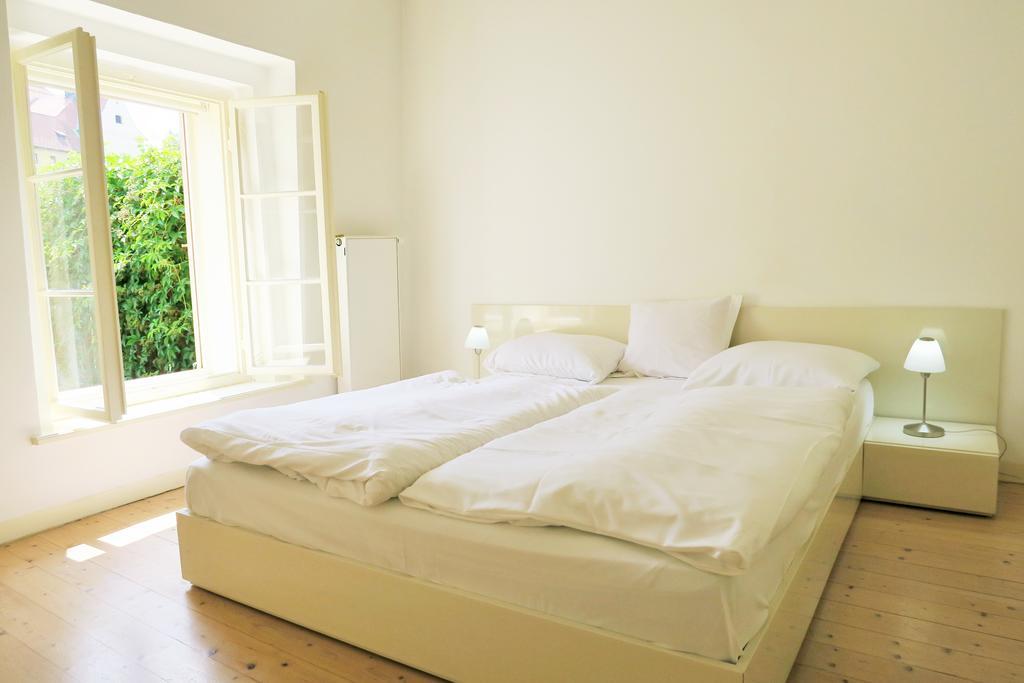 Garden Castle Apartment